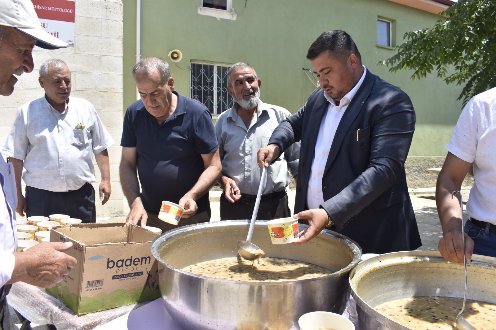 Belediye Başkan Vekilimiz Çağatay Çağdaş Şeyhkuyusu Mahallesi aşure Programına katıldı