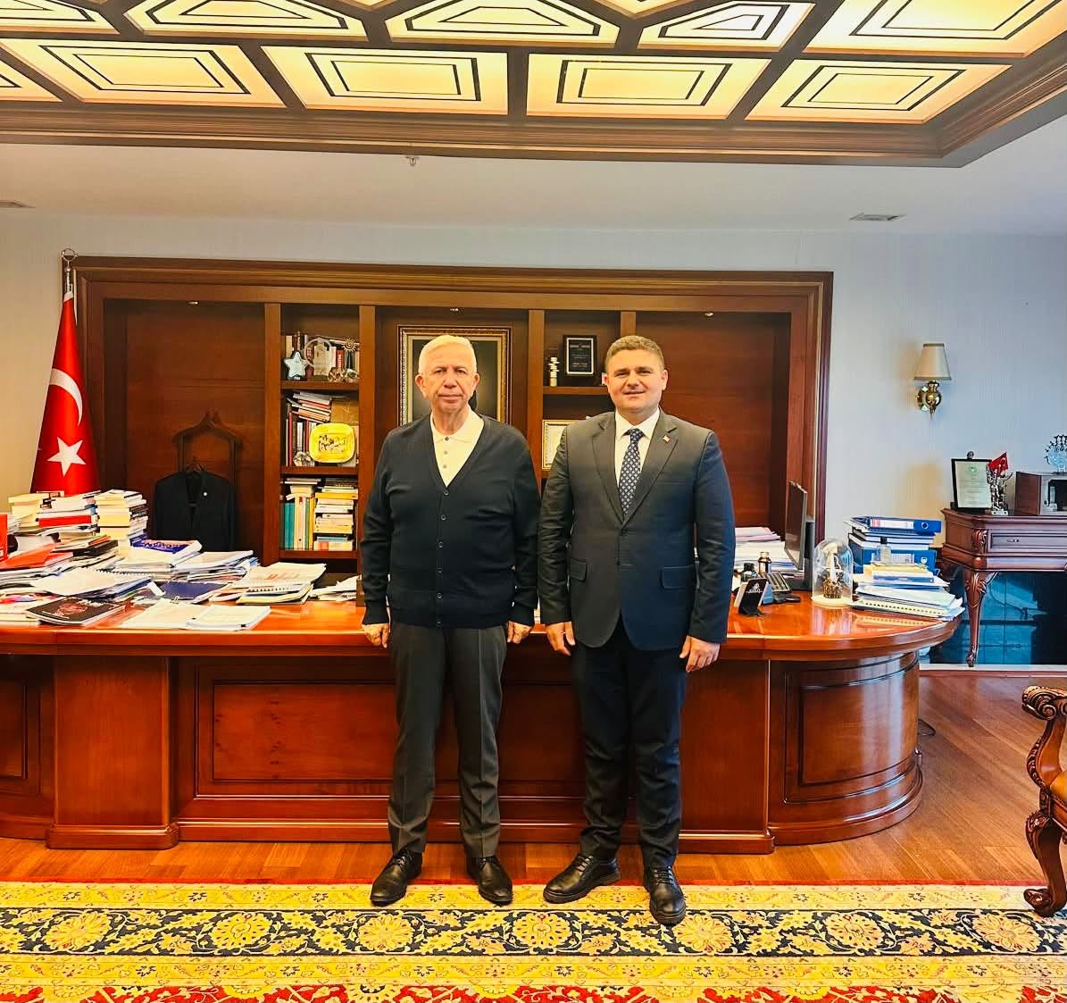 Biz Dedikodu Değil, Memleketimize Hizmet Etmek İstiyoruz