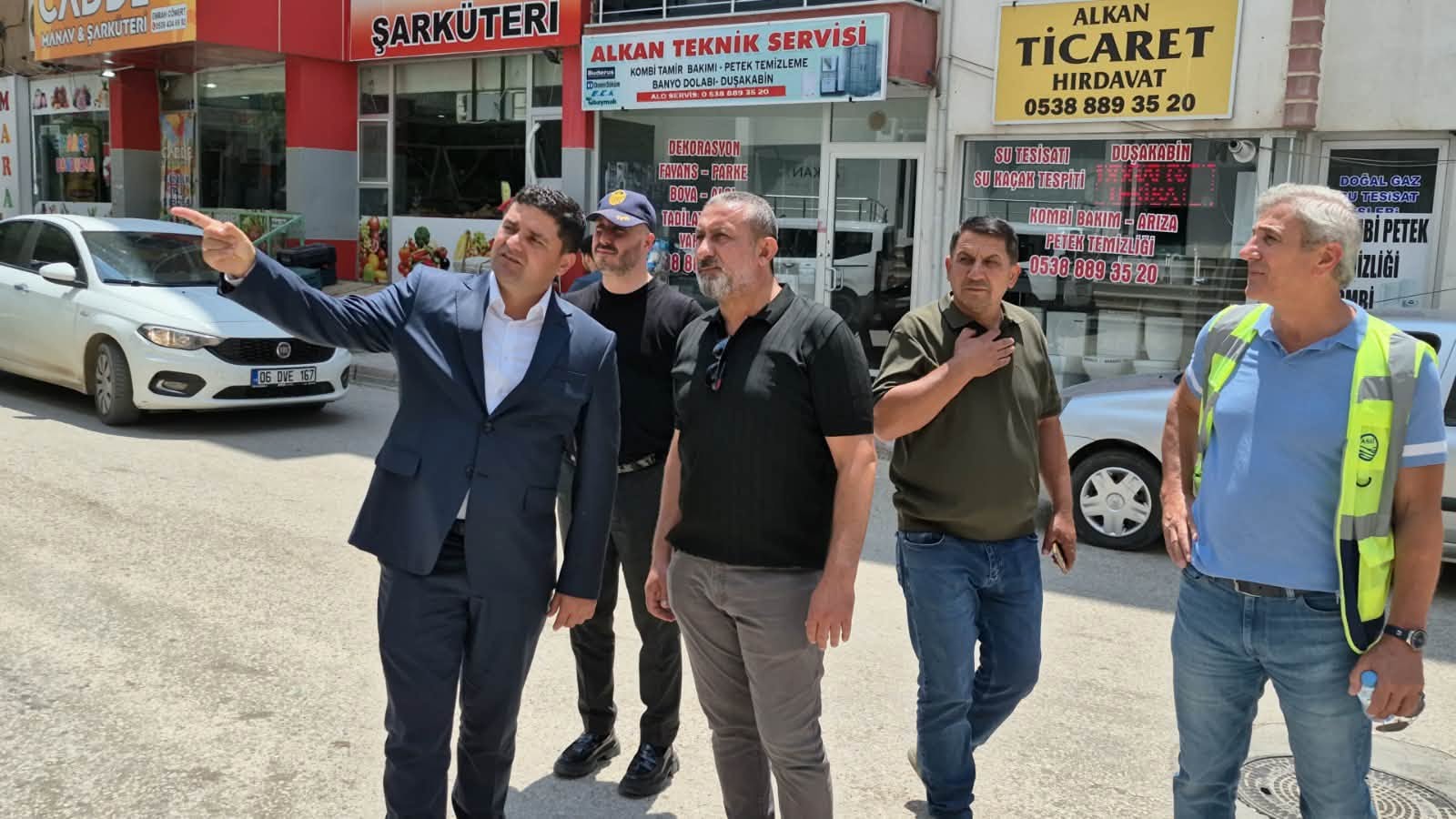 İstiklal ve Ekici Mahallelerimizde asfalt öncesi yol tespit çalışması