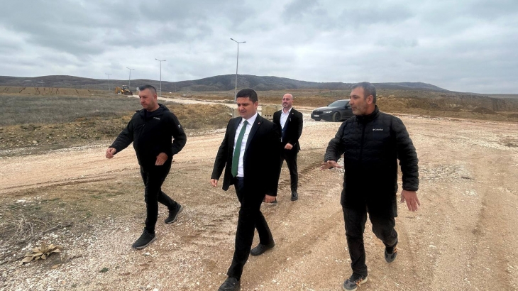 Belediye Başkanımız Mustafa Koçak ve Ticaret Odası Başkanı Çetin Aslan, OSB'deki çalışmaları yerinde inceledi