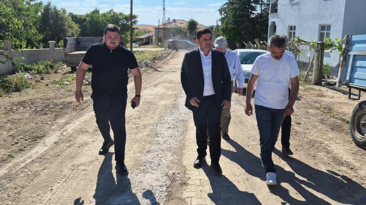 Belediye olma özelliğini yitiren Kacarlı Mahallesindeyiz