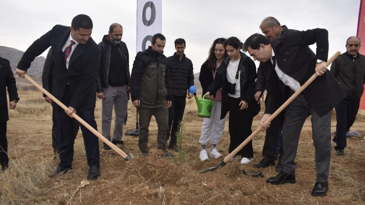 Milli Ağaçlandırma gününde fidanlar toprakla buluşturuldu