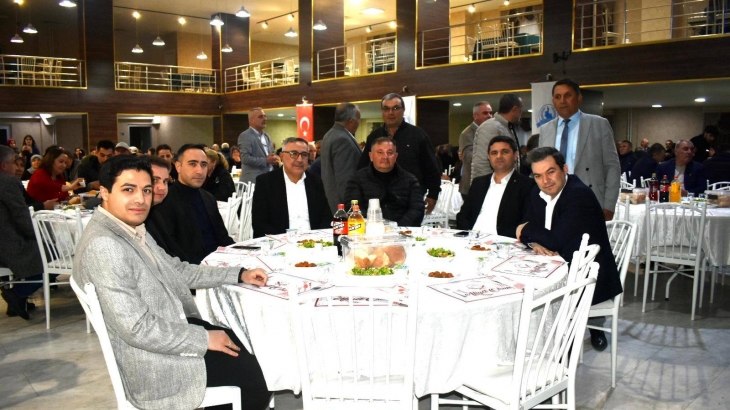 Muhtarlar Derneği Başkanlığı tarafından düzenlenen iftar yemeğine katıldık
