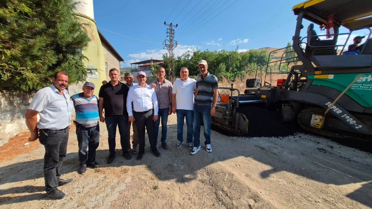 Şereflidavutlu-Palazobası-Şeyhli-Haydarlı-Deliller ve Kacarlı -Acıkuyu arası Grup yolu sıcak asfalt serim çalışmalarımıza Bismillah dedik