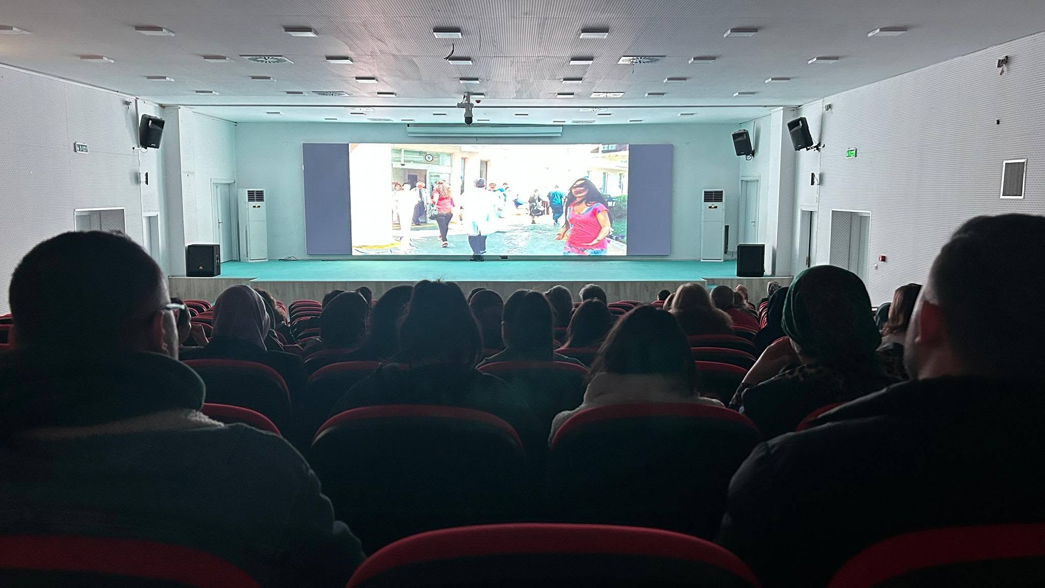 14 Şubat Sevgililer Gününde Hayat Öpücüğü isimli sinema filmini hemşehrilerimizle buluştuk