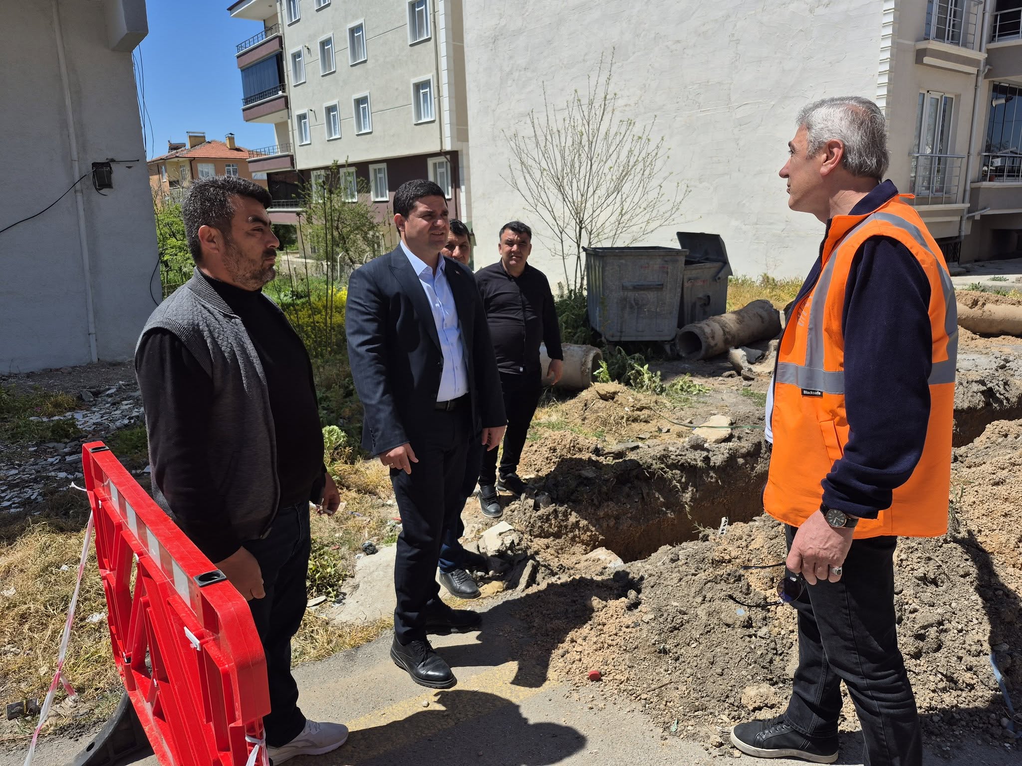 Hacıenbiya mahallemizde kanalizasyon altyapı iyileştirme çalışmaları tamamlandı